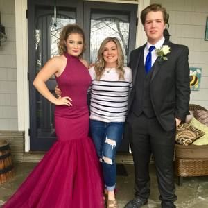 Meet your Posher, Lauren